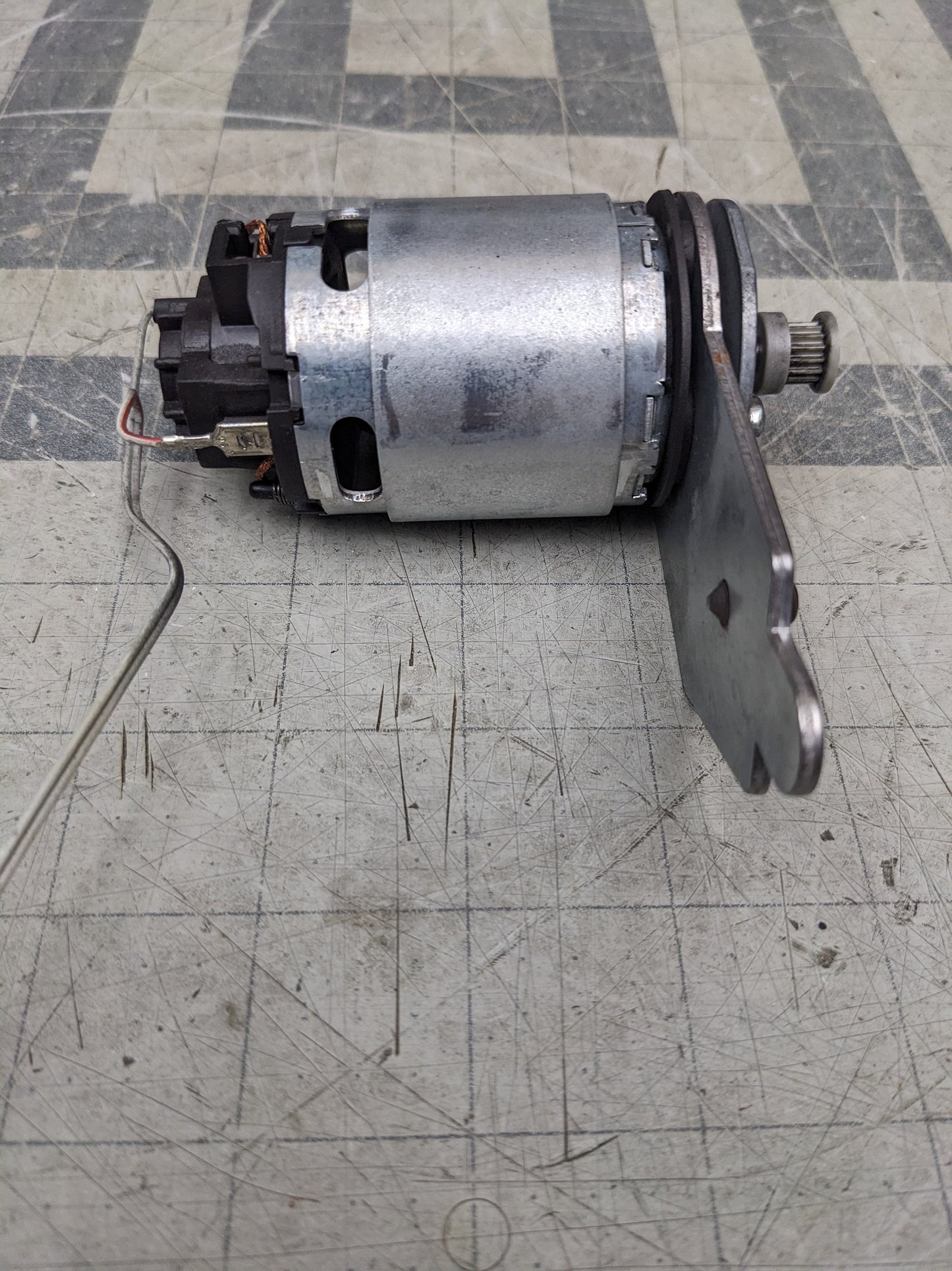 Drive Motor for Husqvarna Viking and Pfaff Sewing Machines Part #412901201