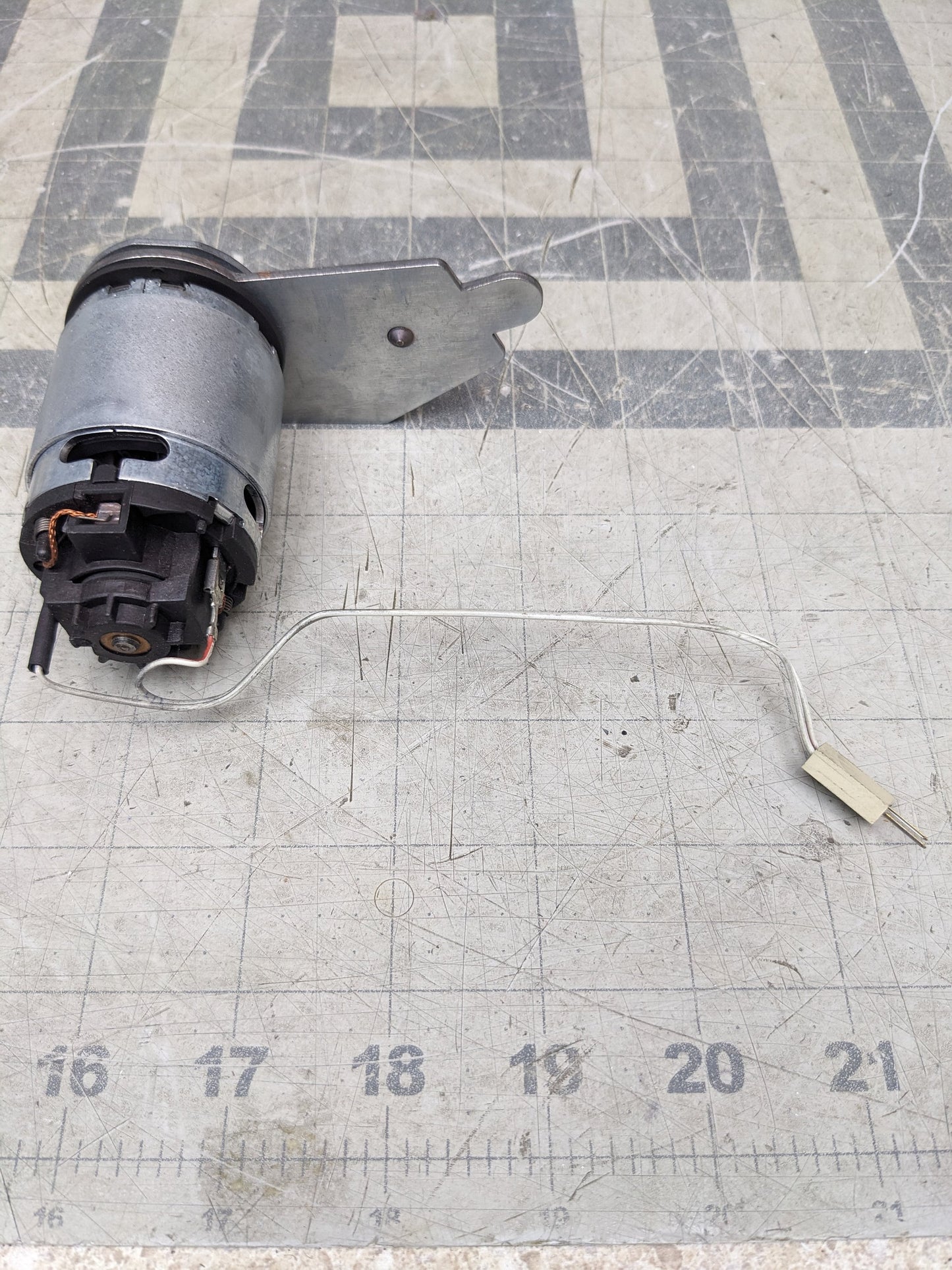 Drive Motor for Husqvarna Viking and Pfaff Sewing Machines Part #412901201